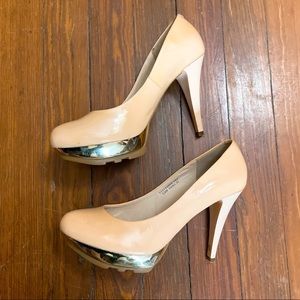 Comely nude heels size 7